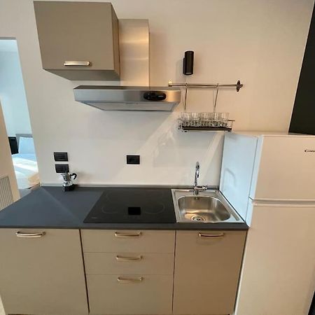 Bnb Capital Milano Central Station - Black Bagian luar foto